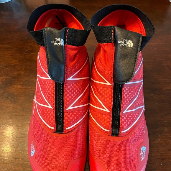 SOLD / The North Face Ultra MT Winter Runners - Picture 2 of 12